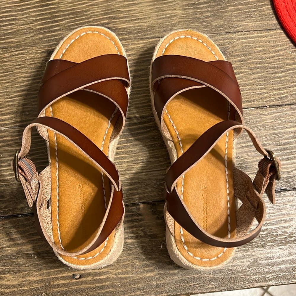 Amazon Essentials Brown Leather Wedge Women's San… - image 1